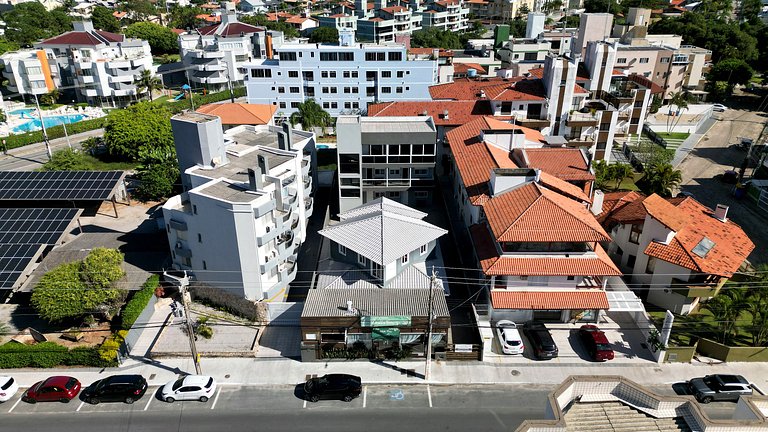 Lindo apartamento à 100 metros da praia  01