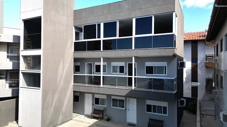 Excelente apartamento à 100 metros da praia  03